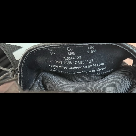 DKNY Chunky Sandals - Picture 6 of 6